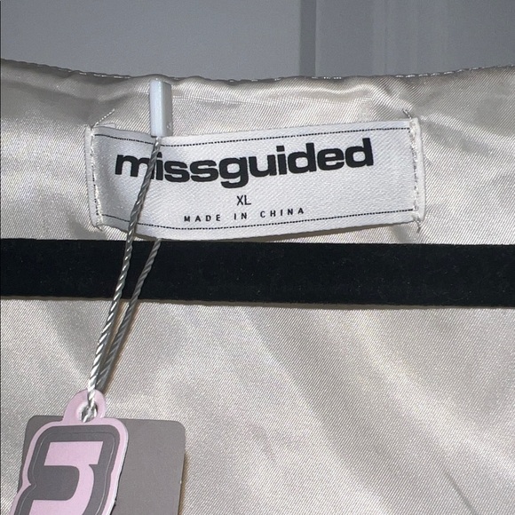 Missguided Cream Satin Garment - Picture 2 of 7